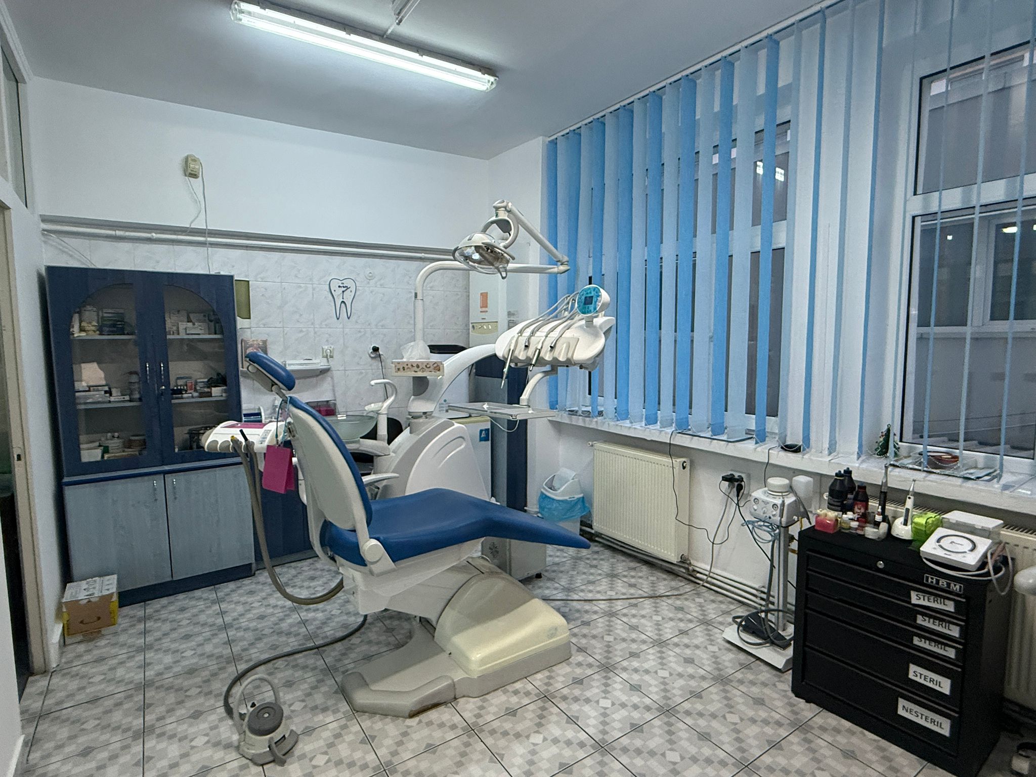 Interior cabinet stomatologic Medent